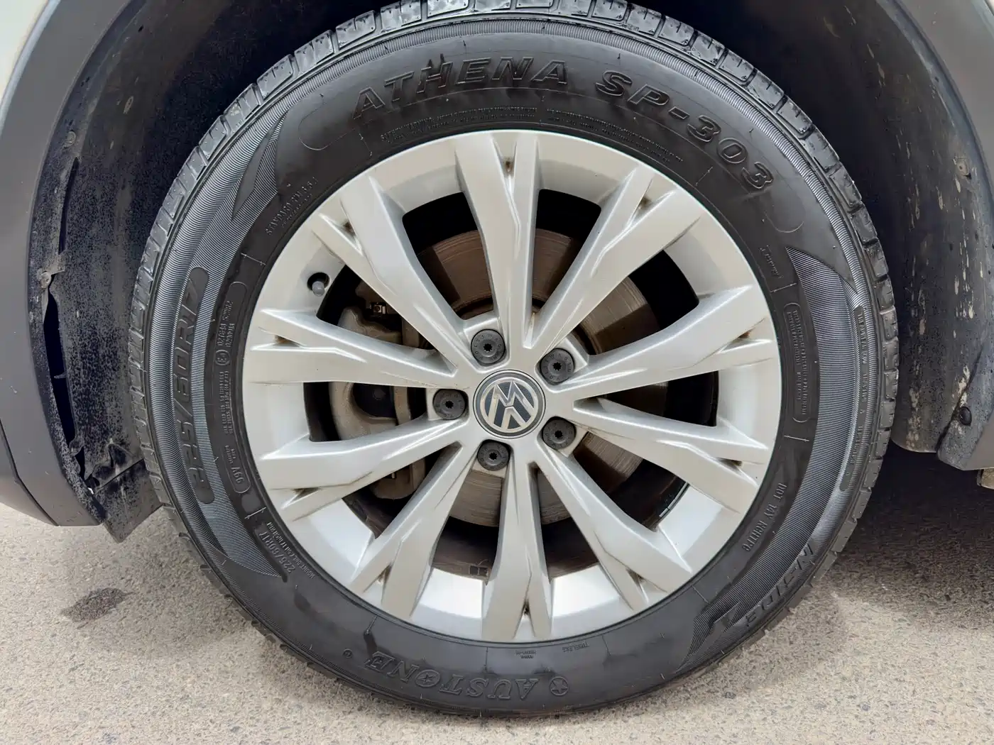 Volkswagen Tiguan L 2017 330TSI Automatic 2WD Trend Edition фото 9