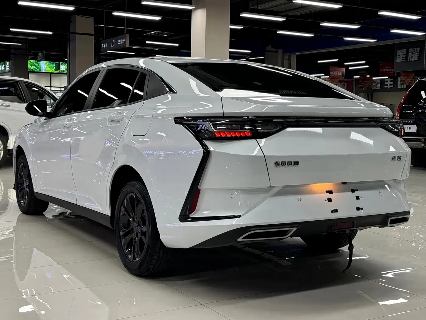 Dongfeng Aeolus Yixuan 2026 2026 Model 1.5L Automatic Luxury Edition