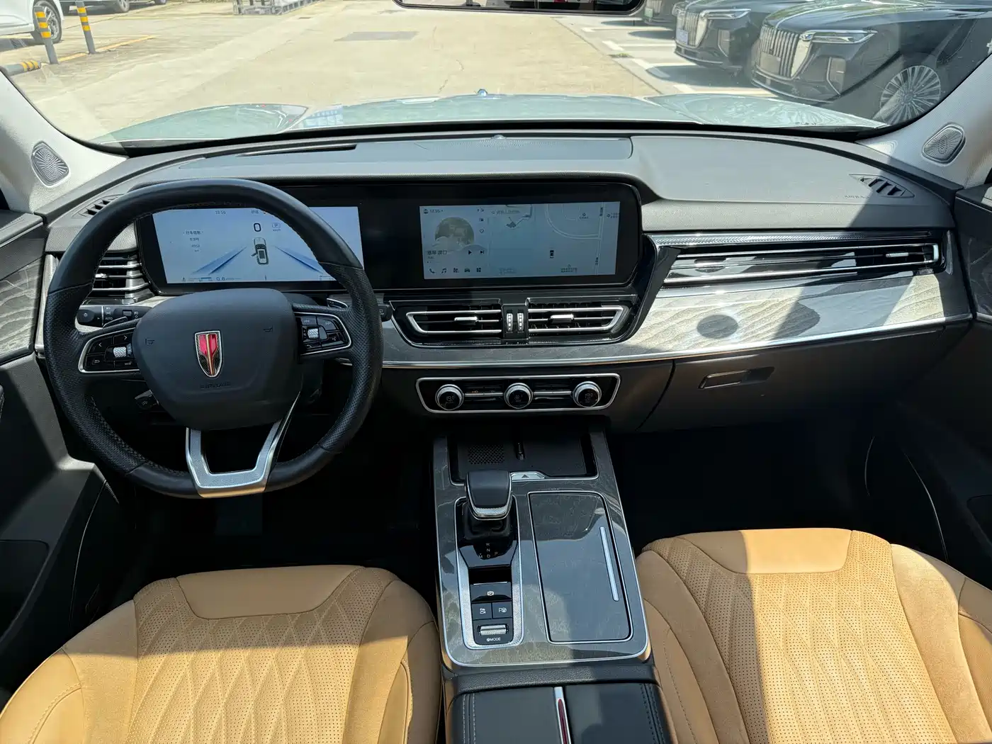Hongqi HS5 2023 2.0T 4WD Flag Leader Pro фото 13