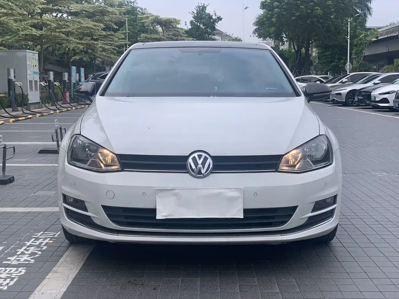 Volkswagen Golf 2016 230TSI Automatic Comfort фото 2