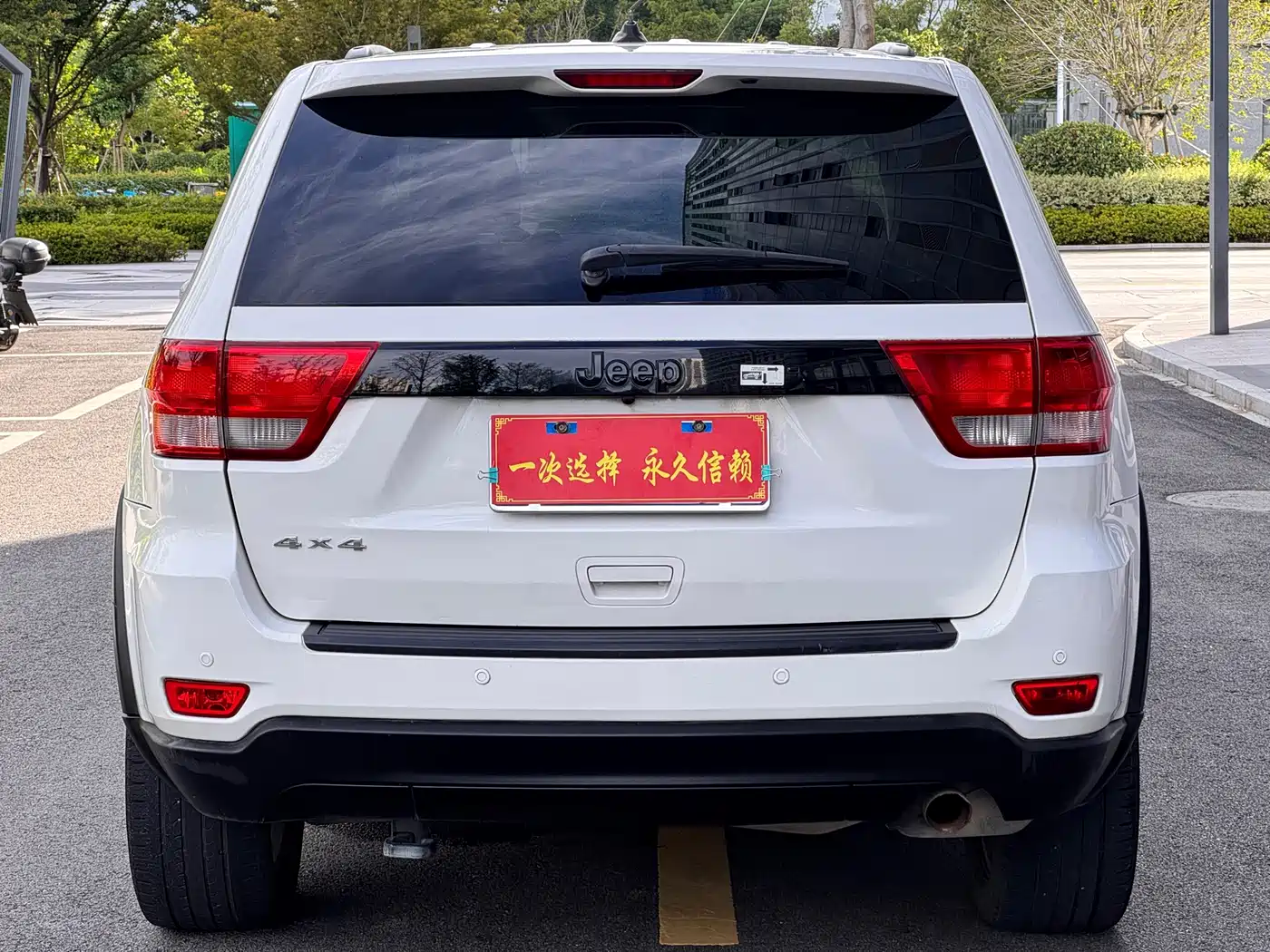 Фото 24 - Jeep Grand Cherokee (Import)