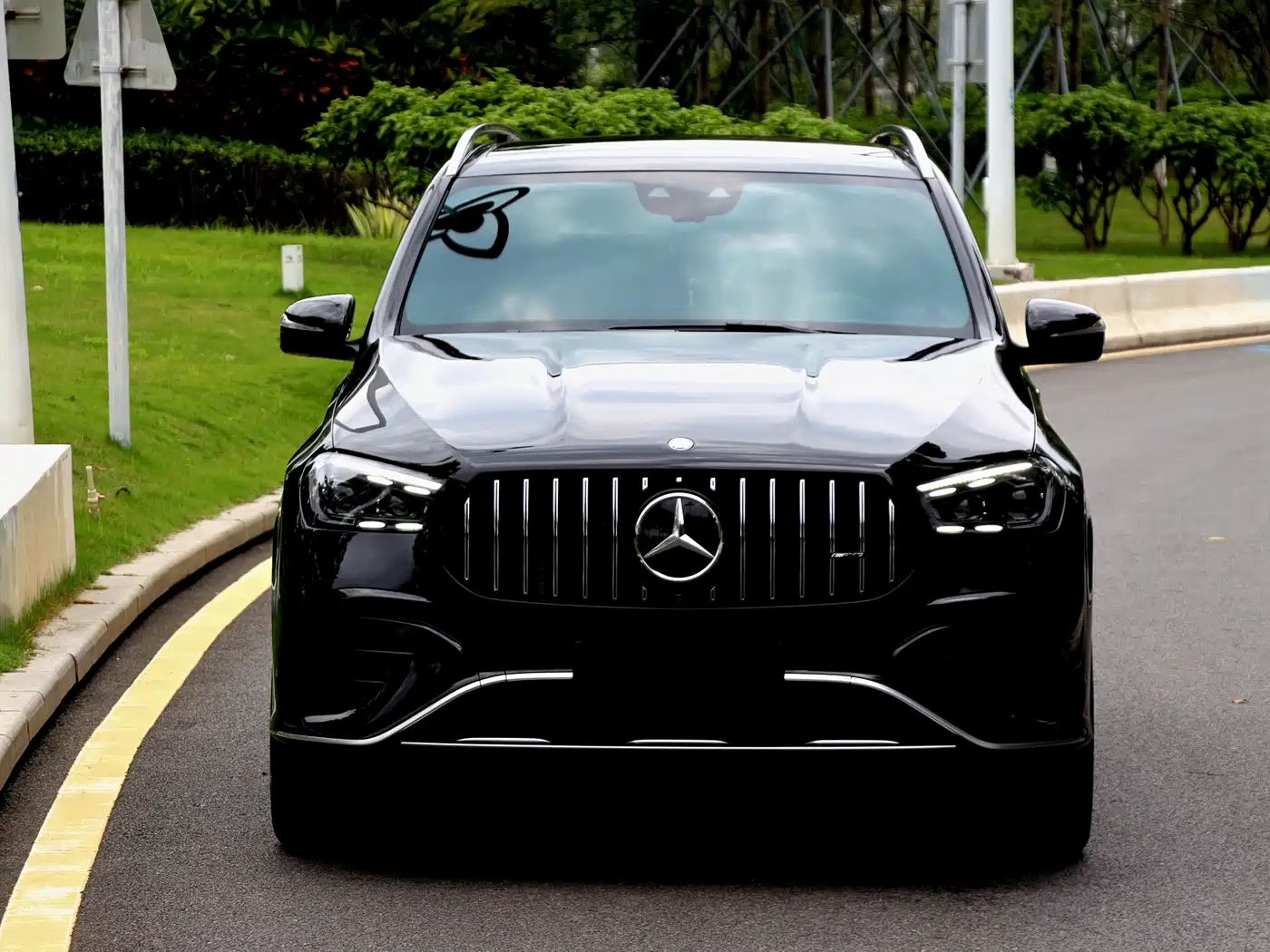Mercedes-Benz GLE AMG 2024 AMG GLE 53 4MATIC+ фото 2