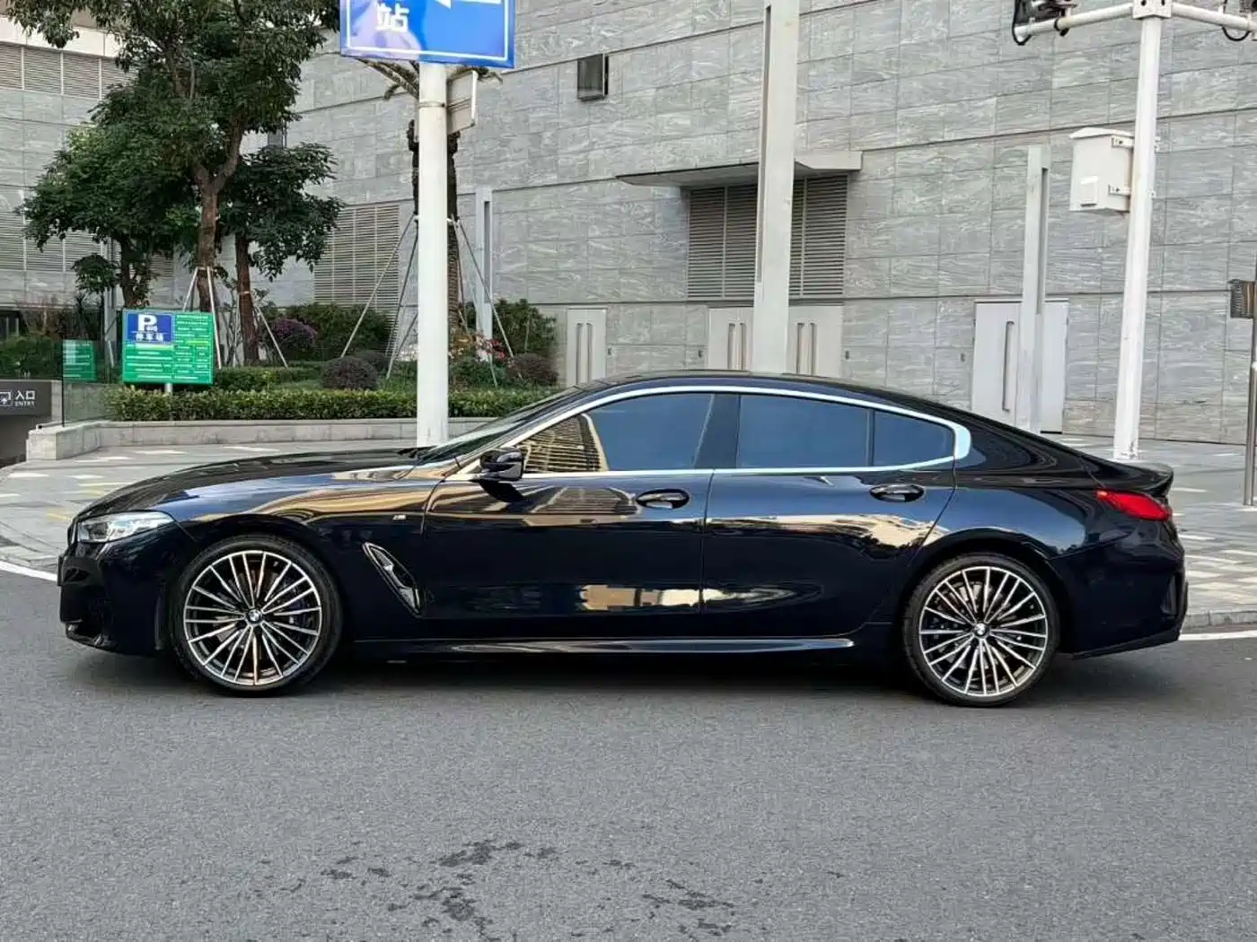 BMW 8 Series 2019 840i Gran Coupe M Sport фото 3