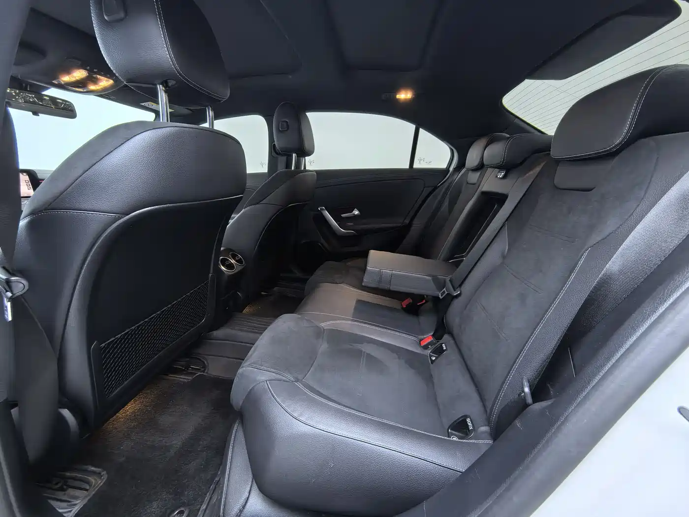 Mercedes-Benz A-Class 2023 A 200 L Fashion фото 15