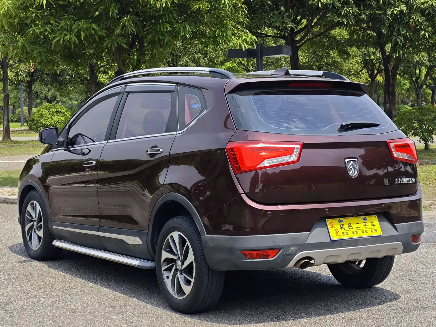 Baojun 560 2017 2016 1.5T Manual Luxury