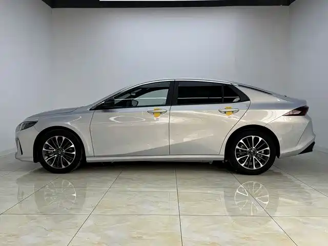 GAC Trumpchi Trumpchi Emkoo 2023 Shadow Leopard H High-Efficiency Hybrid фото 10