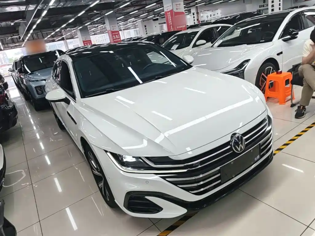Volkswagen FAW-Volkswagen CC 2021 330TSI Dazzle Edition фото 4