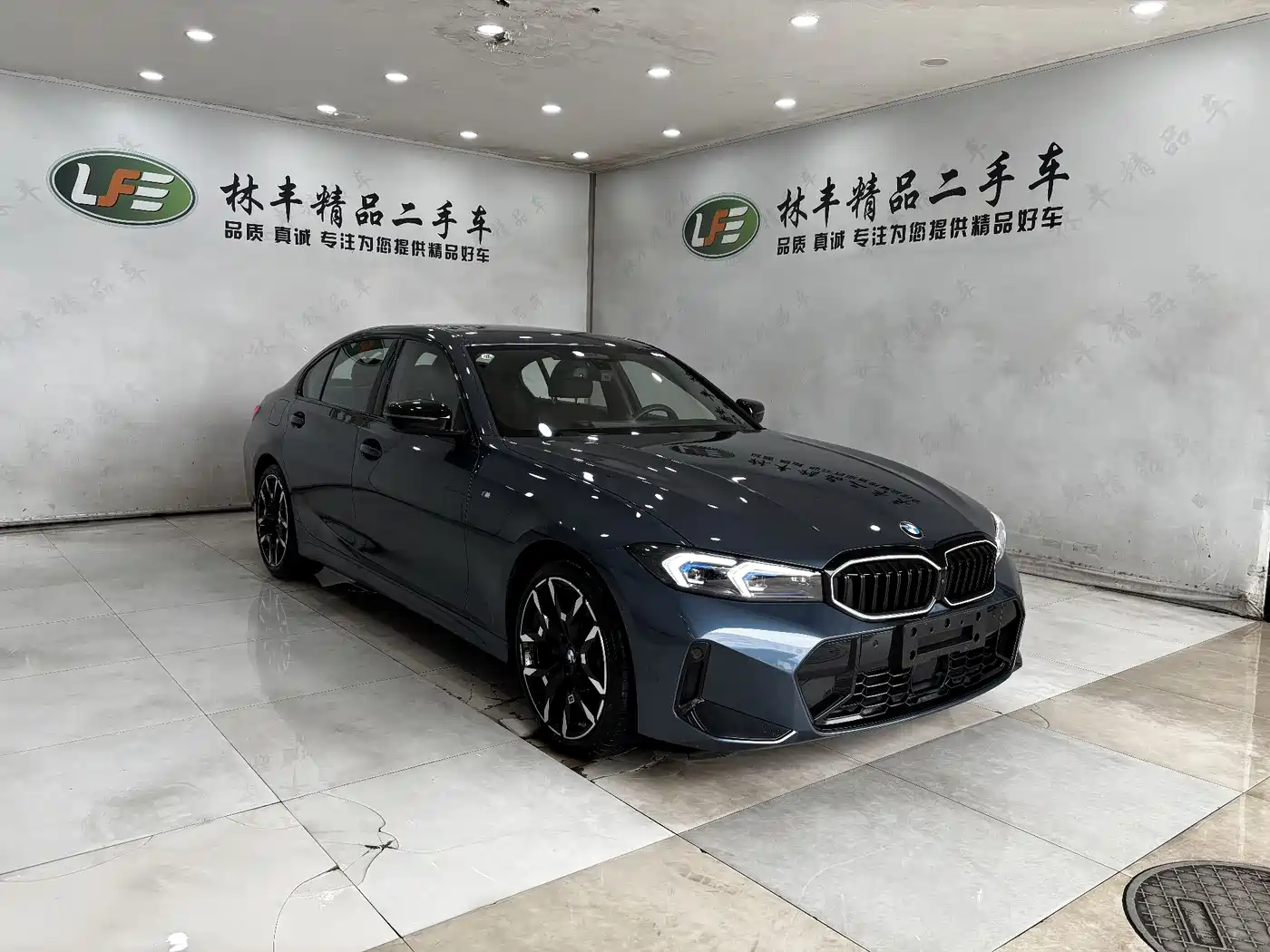 BMW 3 Series 2025 330Li Premium M Sport Night Edition фото 3