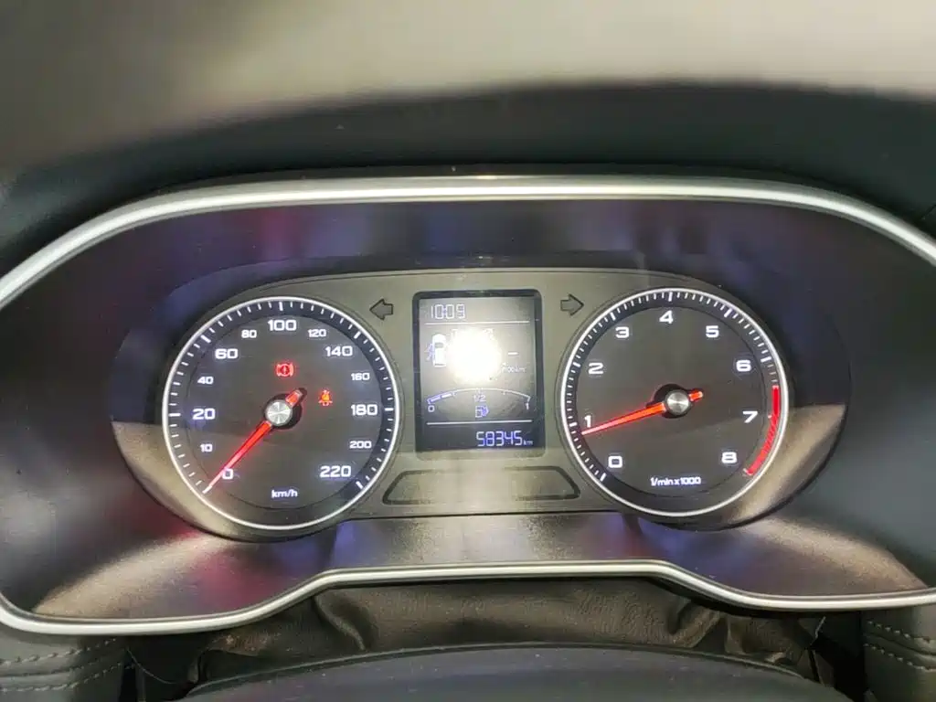 Фото 8 - Roewe RX3