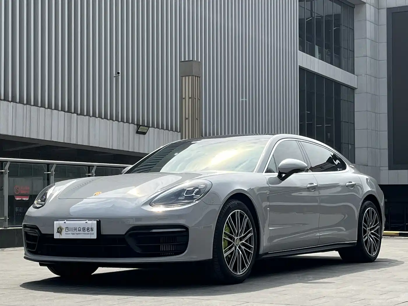 Porsche Panamera 2021 Panamera 4 Executive Long Wheelbase 2.9T фото 2
