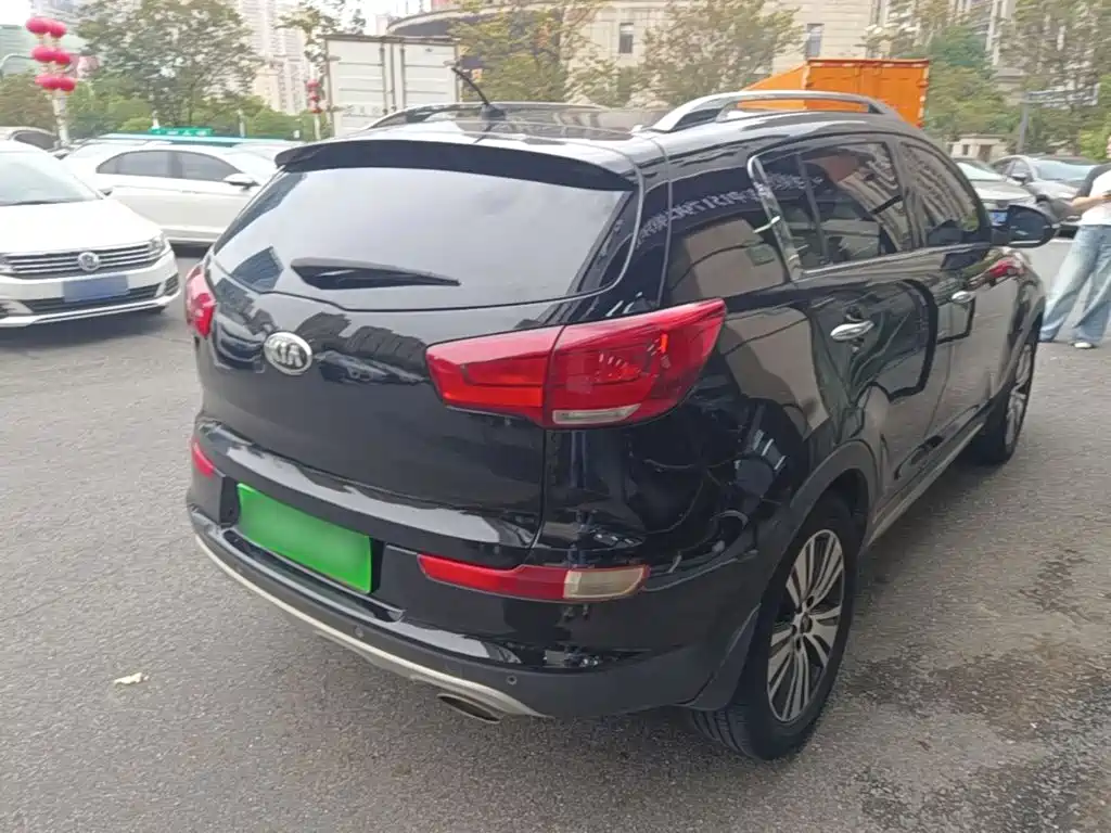 Фото 7 - Kia Sportage