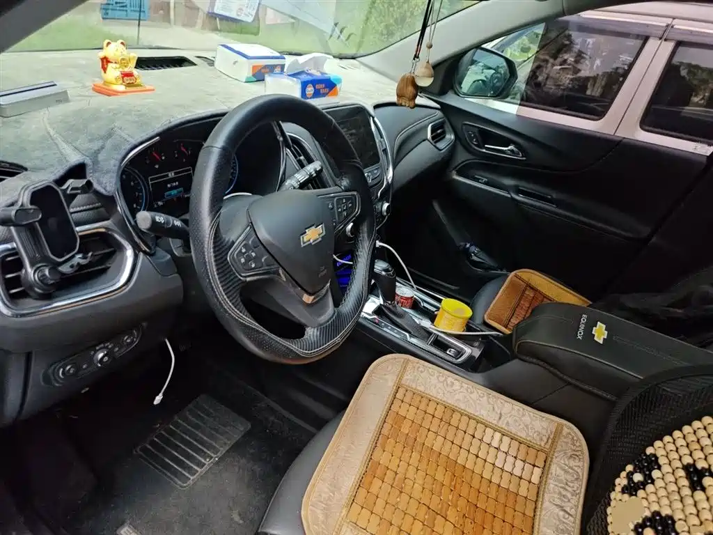 Chevrolet Equinox 2018 550T Automatic 4WD Pioneer Edition фото 11