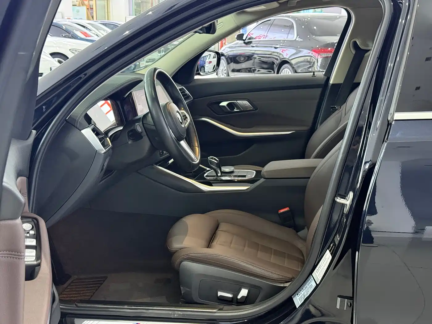 BMW 3 Series 2021 320Li M Sport Package фото 5
