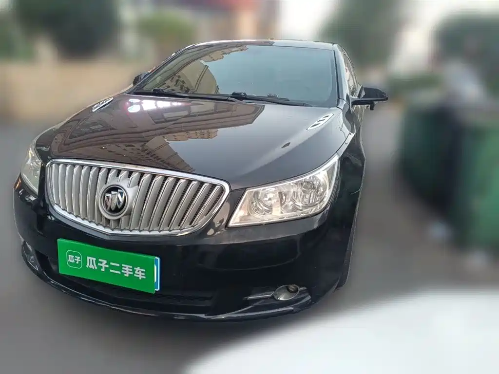 Buick LaCrosse 2011 2.4L SIDI Elegance Edition