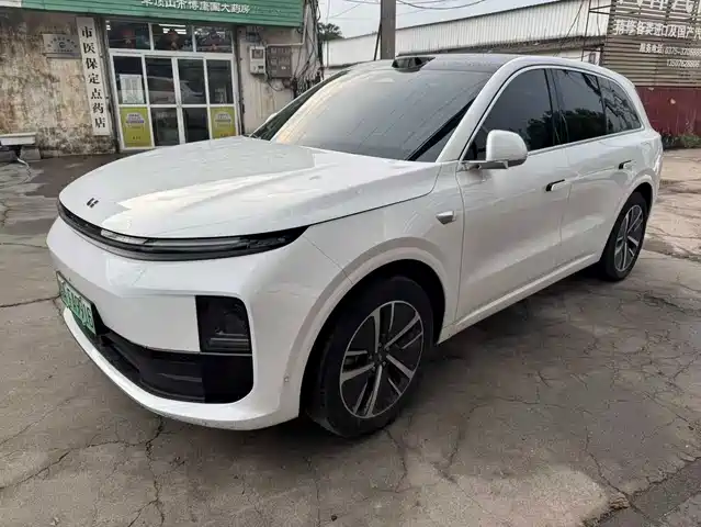 Li Auto L6 2024