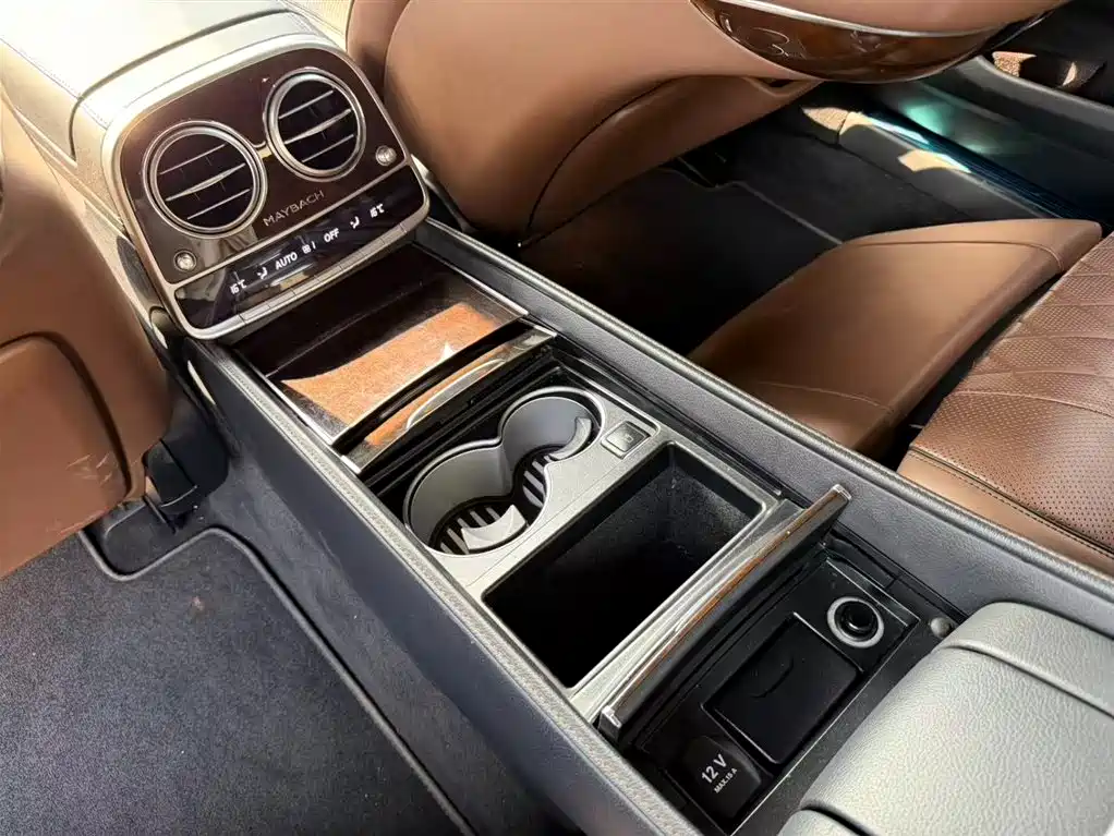 Mercedes-Benz Maybach S-Class 2015 S 500 4MATIC фото 7