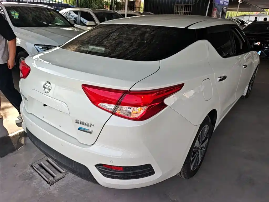 Nissan Bluebird 2019 2016 1.6L CVT Cool Edition