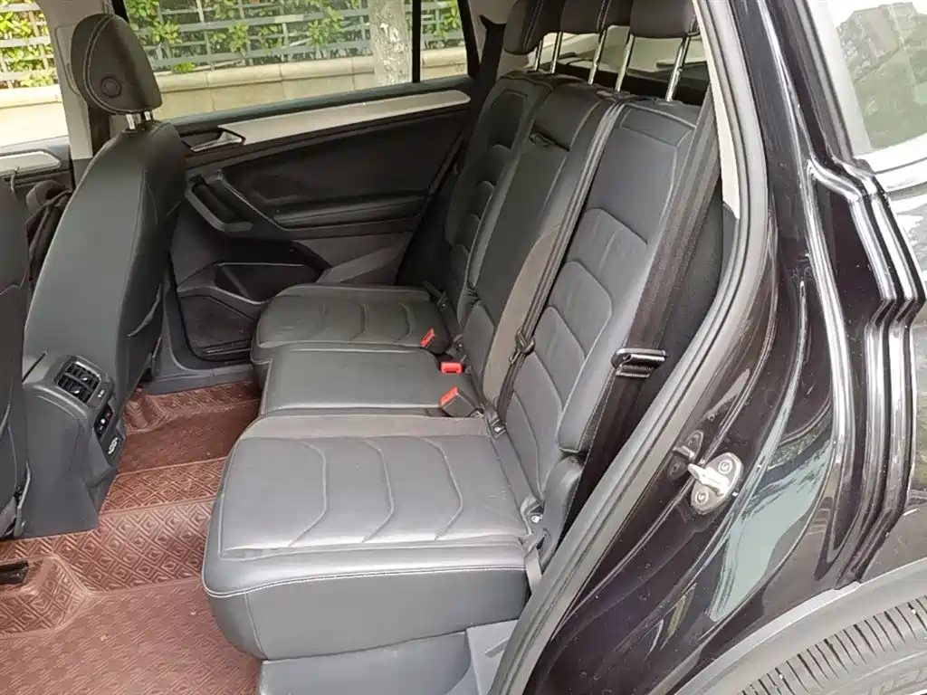 Volkswagen Tiguan L 2019 Facelift 280TSI Auto 2WD Panorama Comfort China VI фото 17