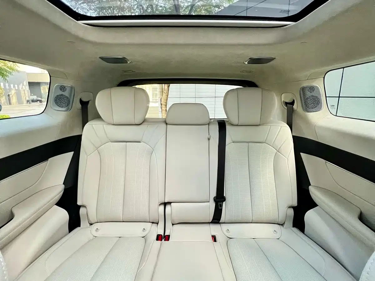 Geely Galaxy Galaxy V900 2026 2026 Model Year Base Version 6-Seater