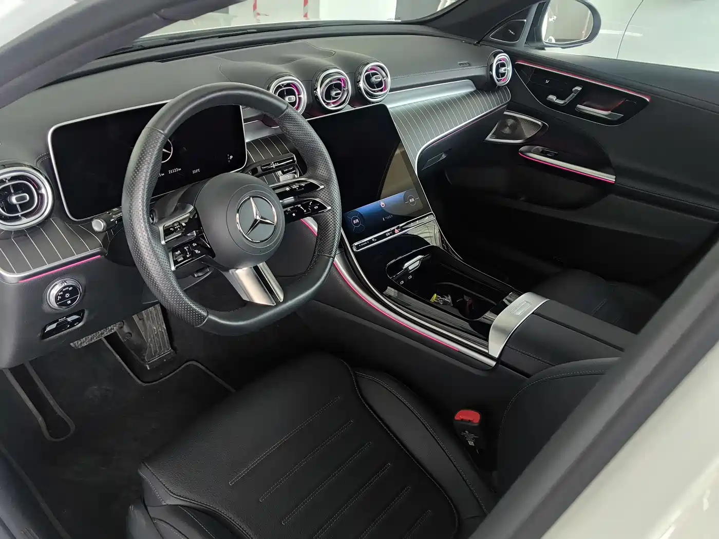Mercedes-Benz C-Class 2025 C 260 L Night Sport Edition фото 10