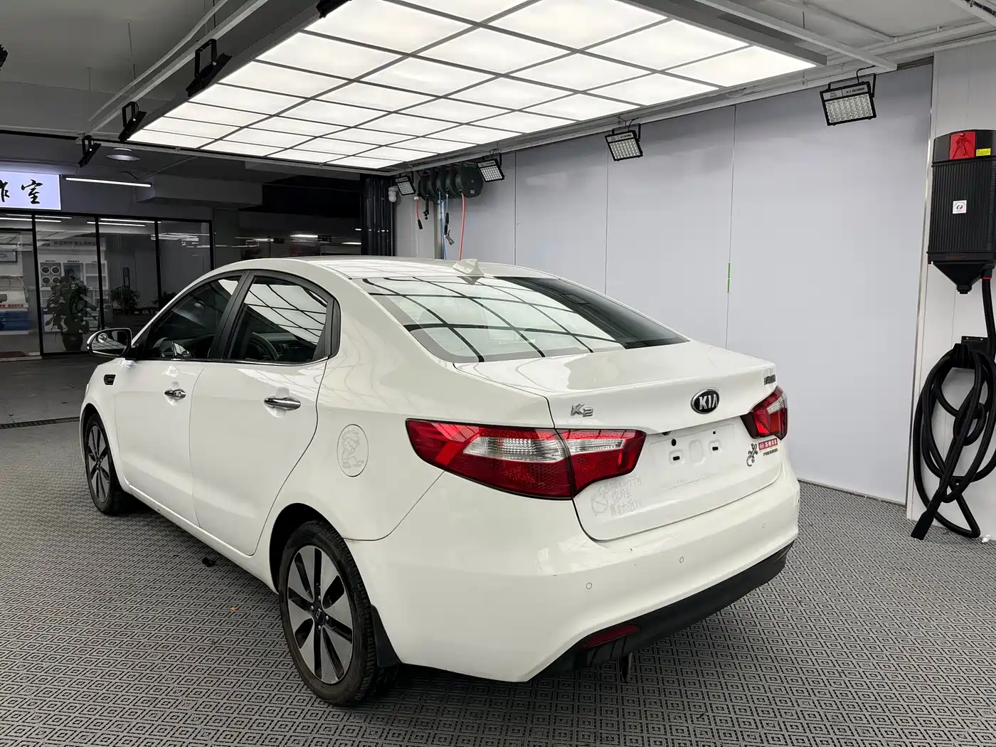 Kia K2 2012 2011 Sedan 1.6L AT Premium