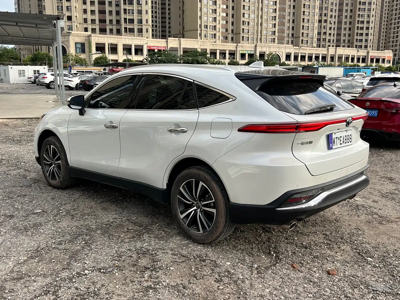 Toyota Lingfang HARRIER 2022 2.0L CVT 2WD Premium Edition фото 5