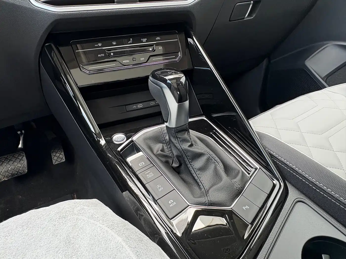 Volkswagen Tayron 2026 Model Shared Edition 330TSI фото 10