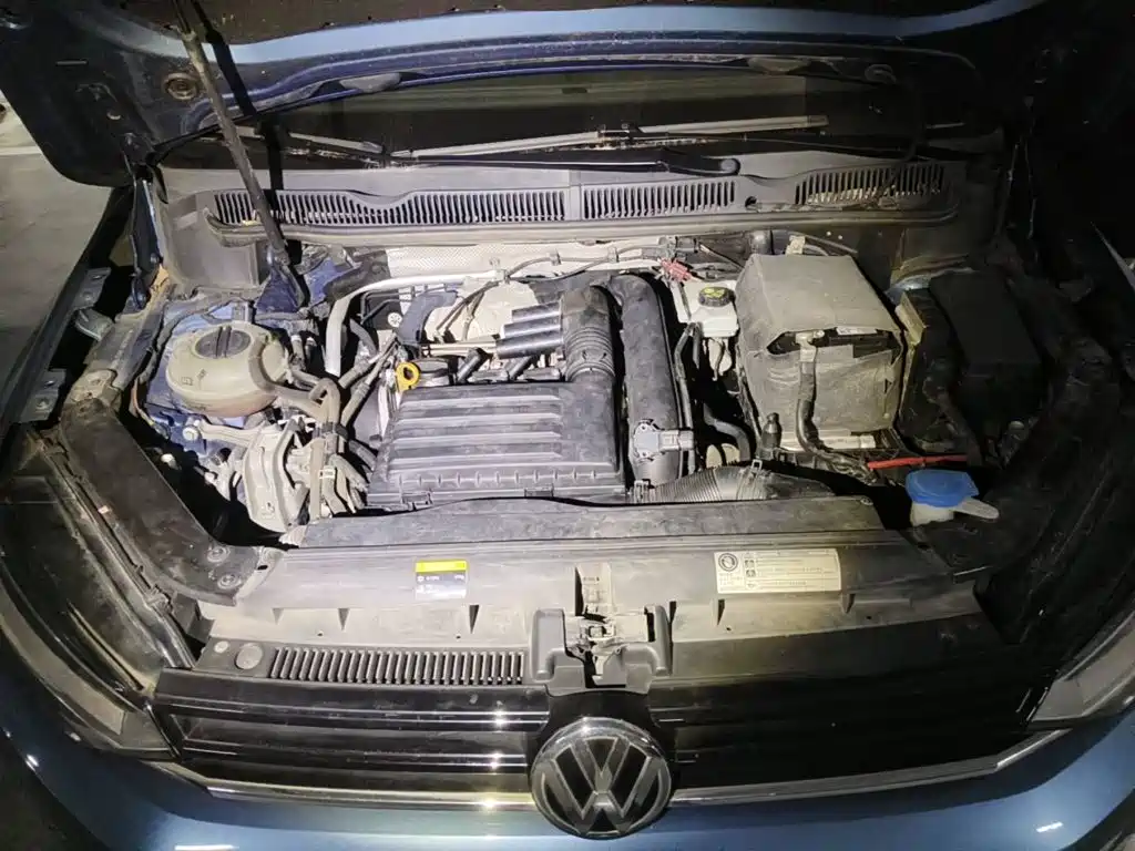 Photo 3 - Volkswagen Touran