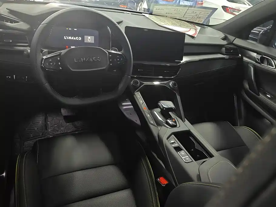 Lynk & Co 06 2023 Remix 1.5T Power Halo фото 12