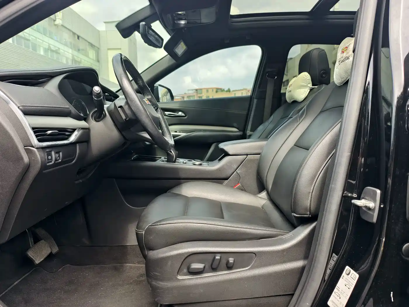 Cadillac XT4 2019 2018 28T FWD Leading Edition