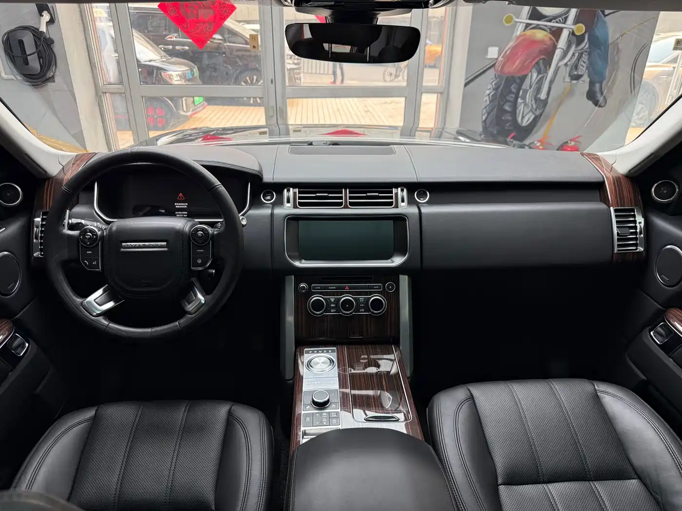 Land Rover Range Rover 2017 3.0 SC V6 Vogue фото 28