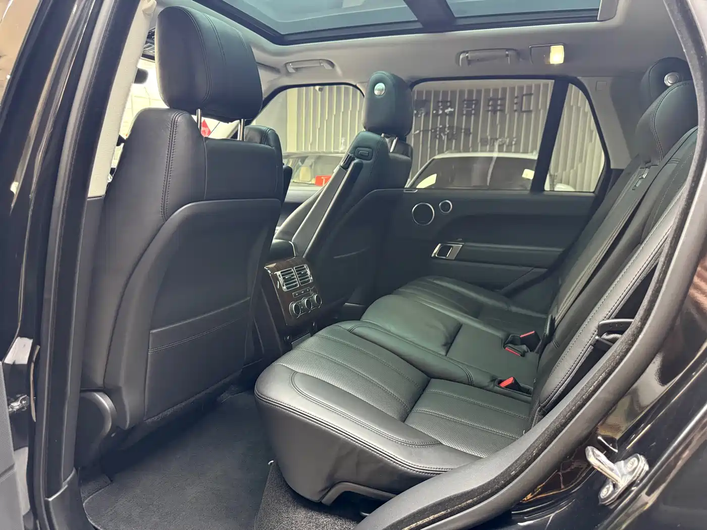 Land Rover Range Rover 2017 3.0 SC V6 Vogue фото 14