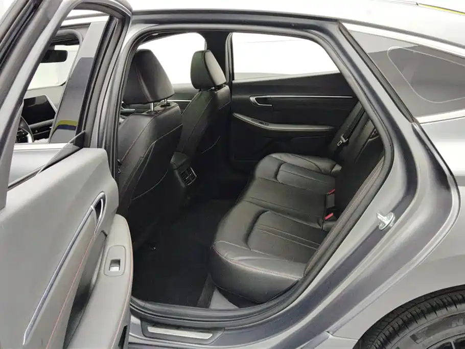 Hyundai Sonata 2022 270TGDi DCT 20th Anniversary Edition фото 11