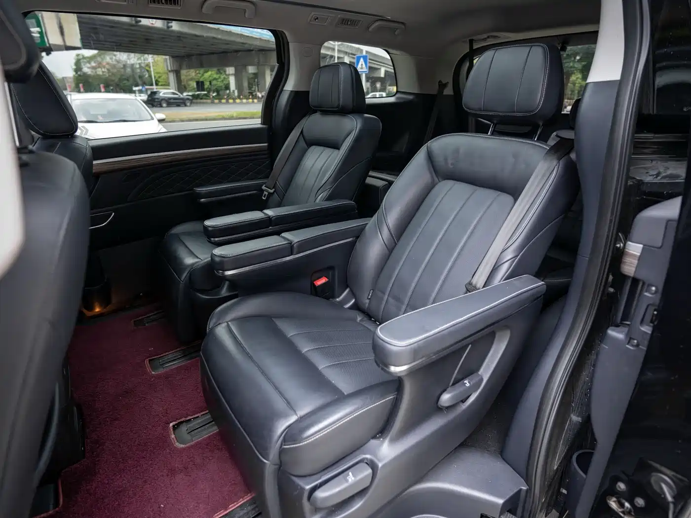 GAC Trumpchi Trumpchi M8 2018 320T Premium Edition фото 10