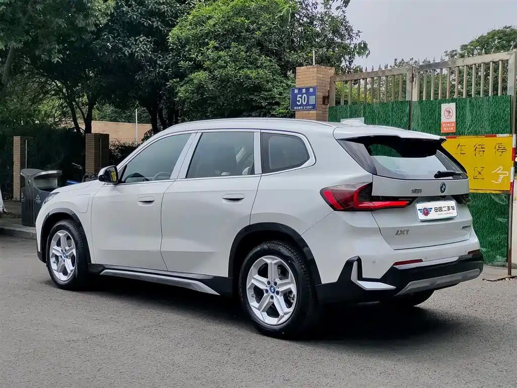 BMW iX1 2025 eDrive25L X Design Package фото 4