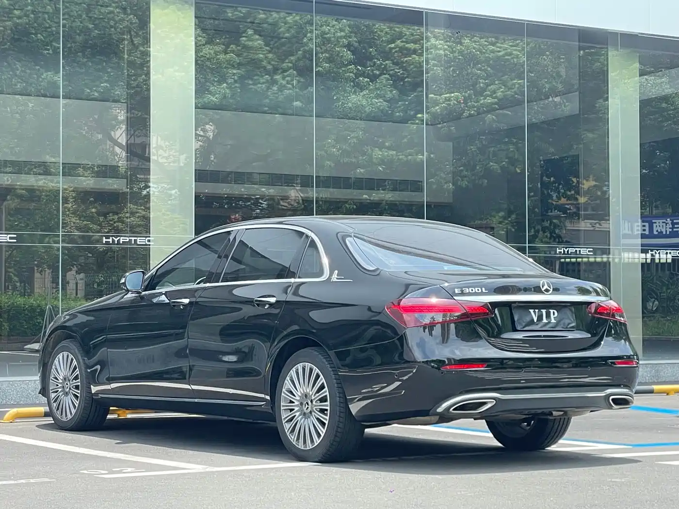 Mercedes-Benz E-Class 2022 E 300 L Fashion фото 11