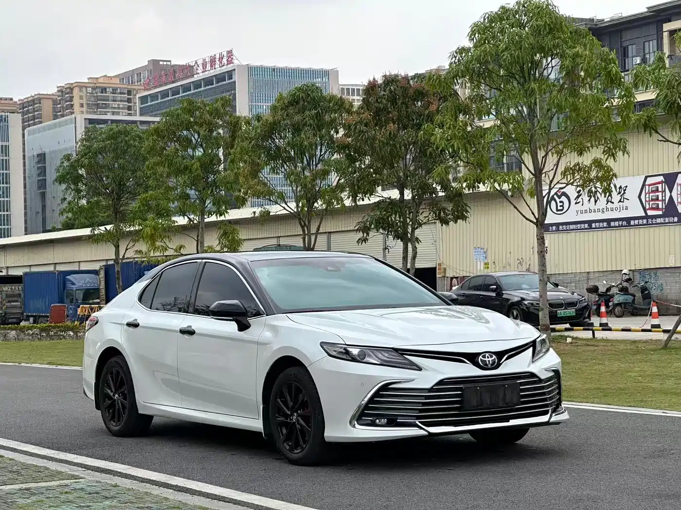 Toyota Camry 2021 2.0G Luxury Edition фото 3