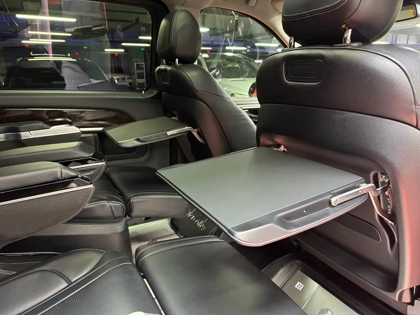 Mercedes-Benz V-Class 2018 V 260 L Premium Long Version China V фото 44