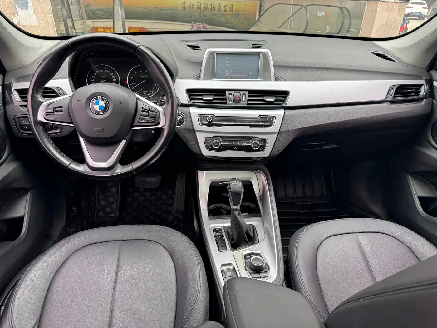 BMW X1 2016 sDrive18Li Fashion Model фото 11