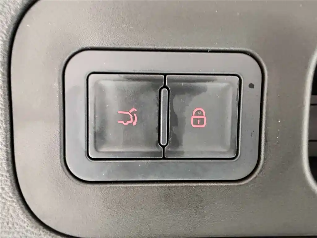 BYD Hai Shi 07 DM-i 2025 150 Pilot+ Edition фото 27
