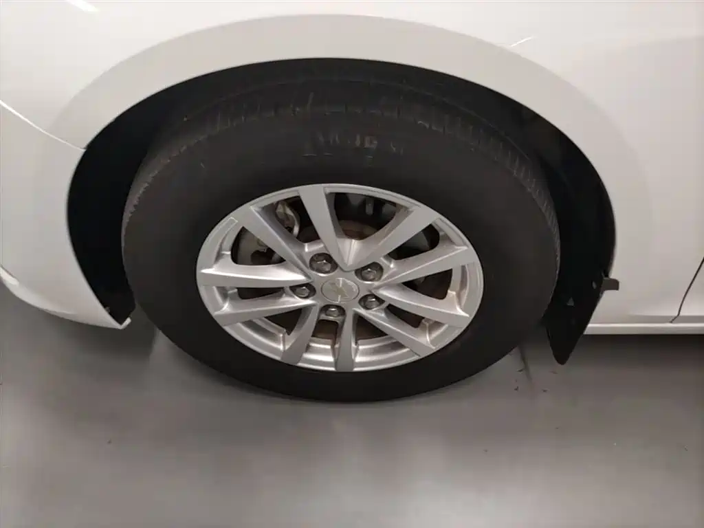 Chevrolet Malibu 2017 1.5T Automatic Comfort Edition фото 23