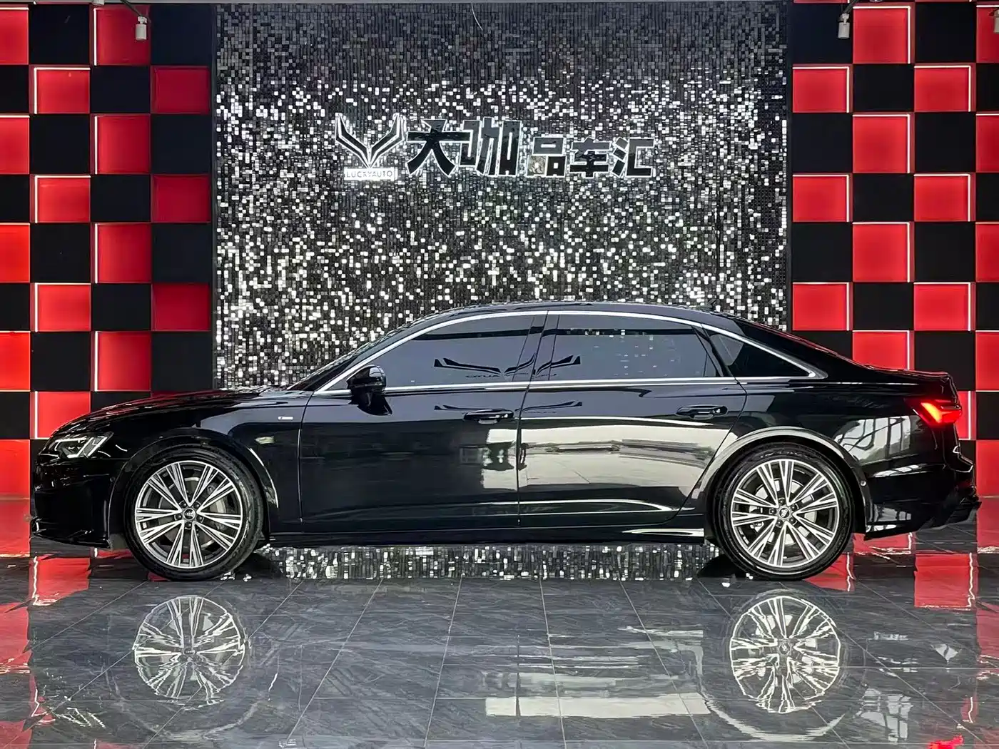 Audi A6L 2024 45 TFSI Premium Dynamic фото 2