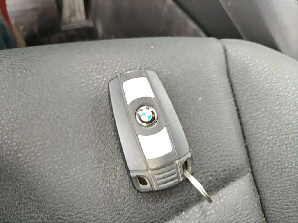 BMW X1 2014 sDrive18i Leading Edition фото 9