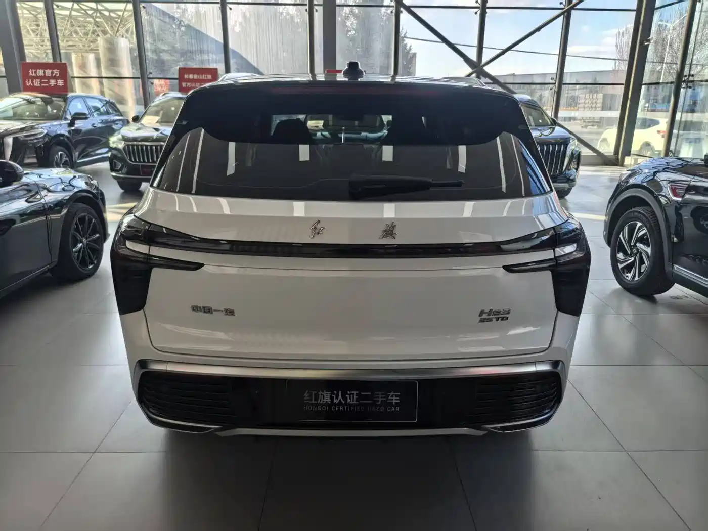 Hongqi HS3 2023 1.5T 2WD Virtue Edition фото 8