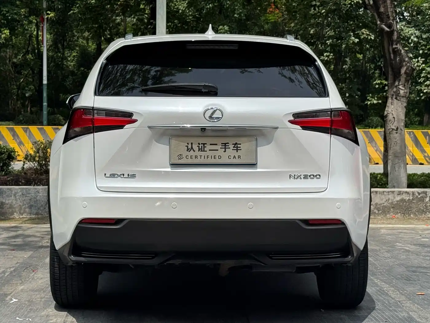 Lexus NX 2016 200 AWD F Sport фото 8