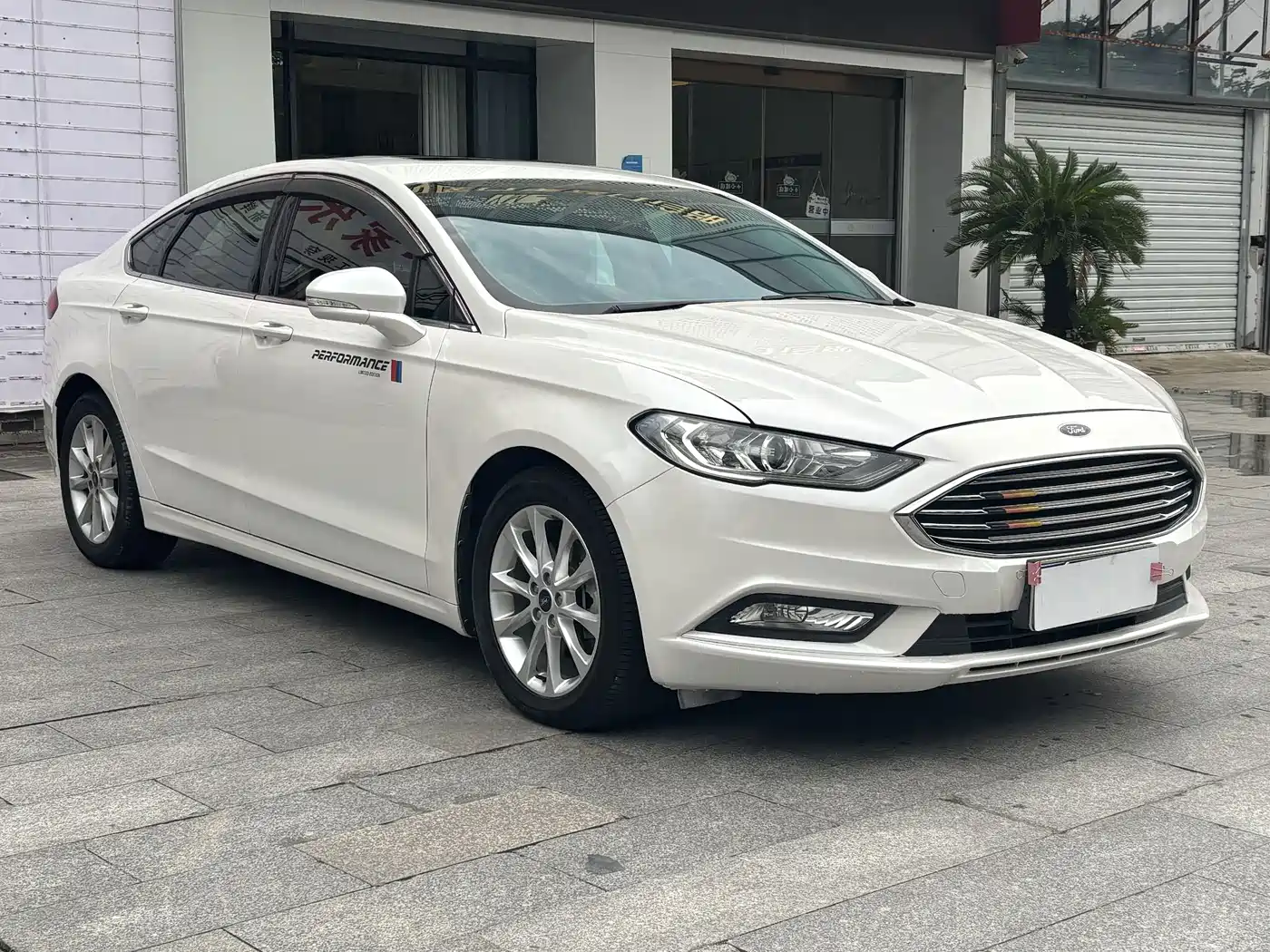 FORD MONDEO
