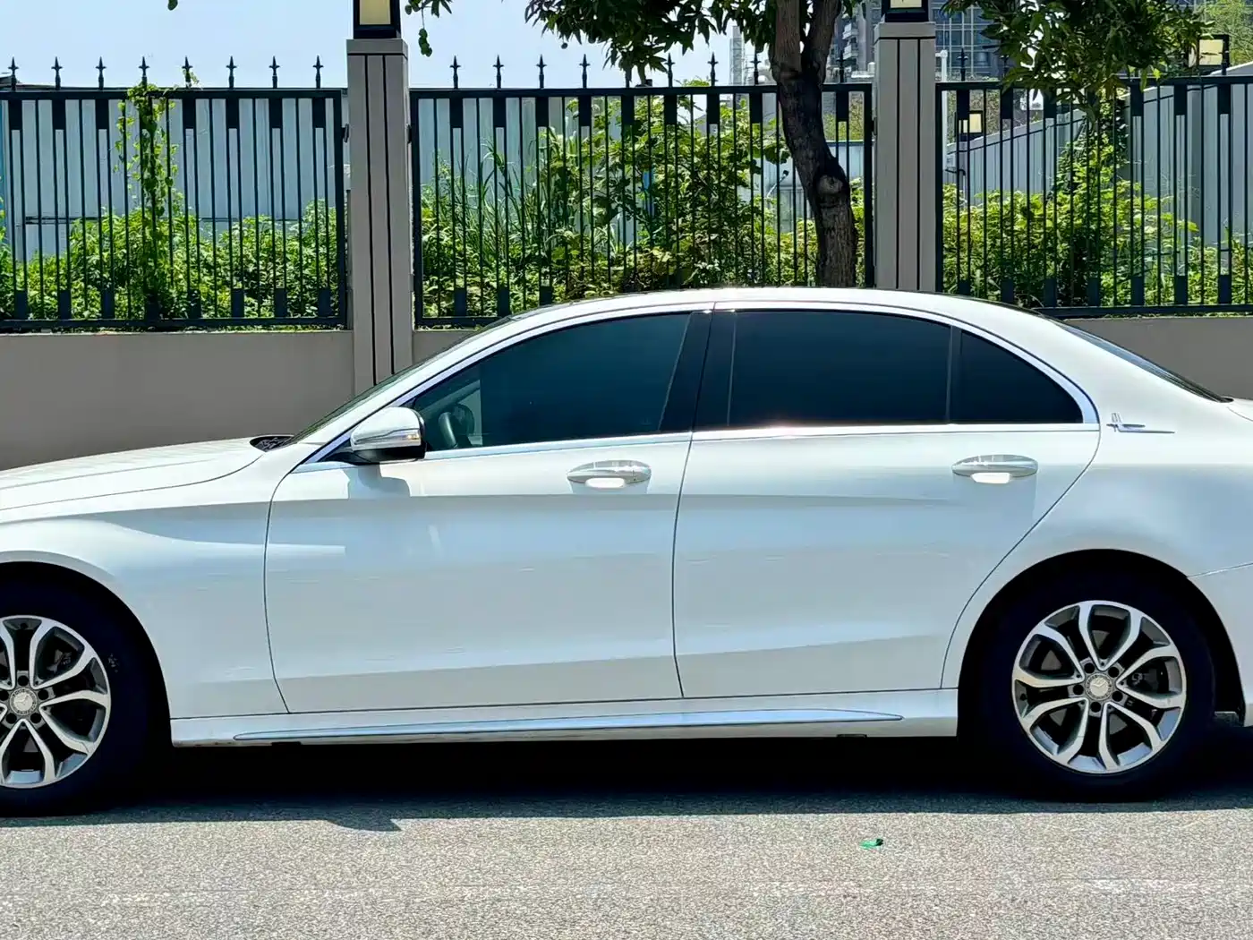 Mercedes-Benz C-Class 2015 Facelift C 200 L Sport фото 14