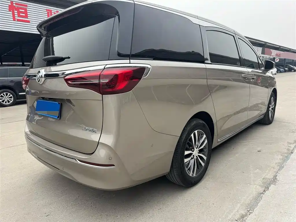 BUICK GL8