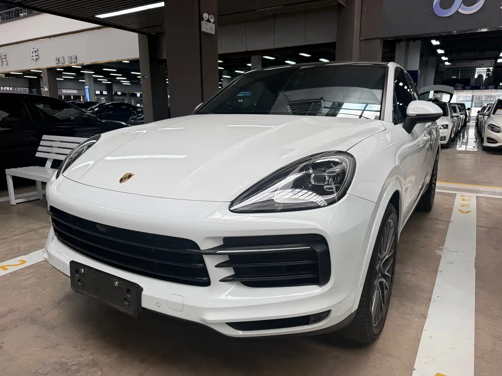 Фото 1 - Porsche Cayenne