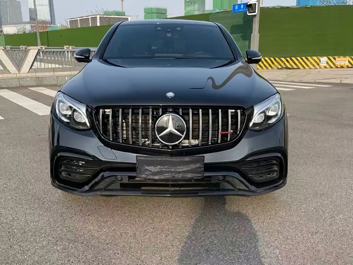 Mercedes-Benz GLC Coupe AMG 2017 AMG GLC 43 4MATIC Coupe SUV Special Edition фото 2